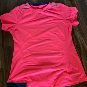Brooks Hot Pink super soft t-shirt!